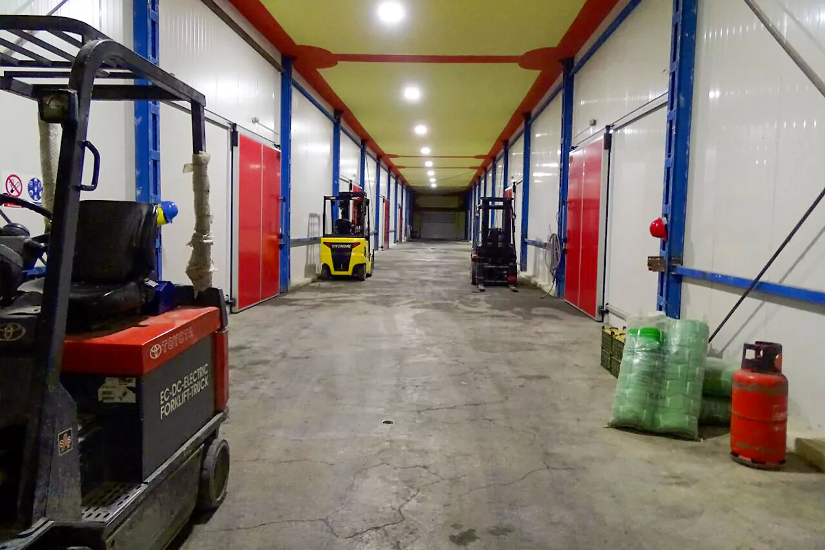 Radfar Cold storage transportation equipment